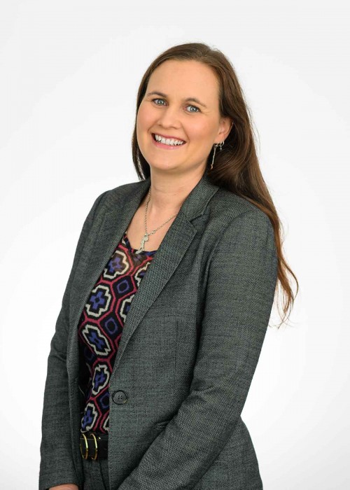Dundas Staff Profiles 23 Annalise1 v2