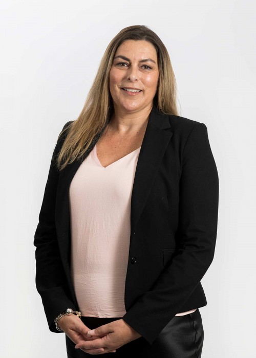 Dundas Staff Profiles 23 Ros1
